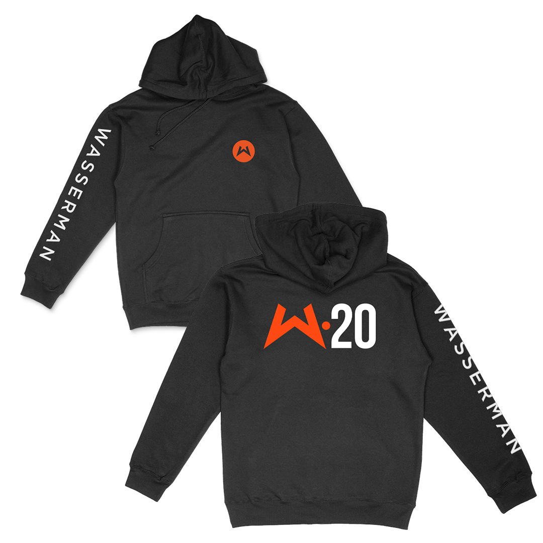 Pullover Hoodie in Black